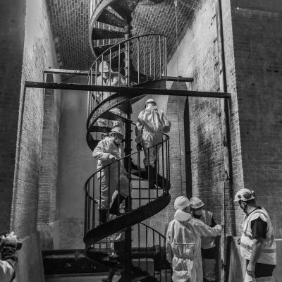 Descende dans la cuve